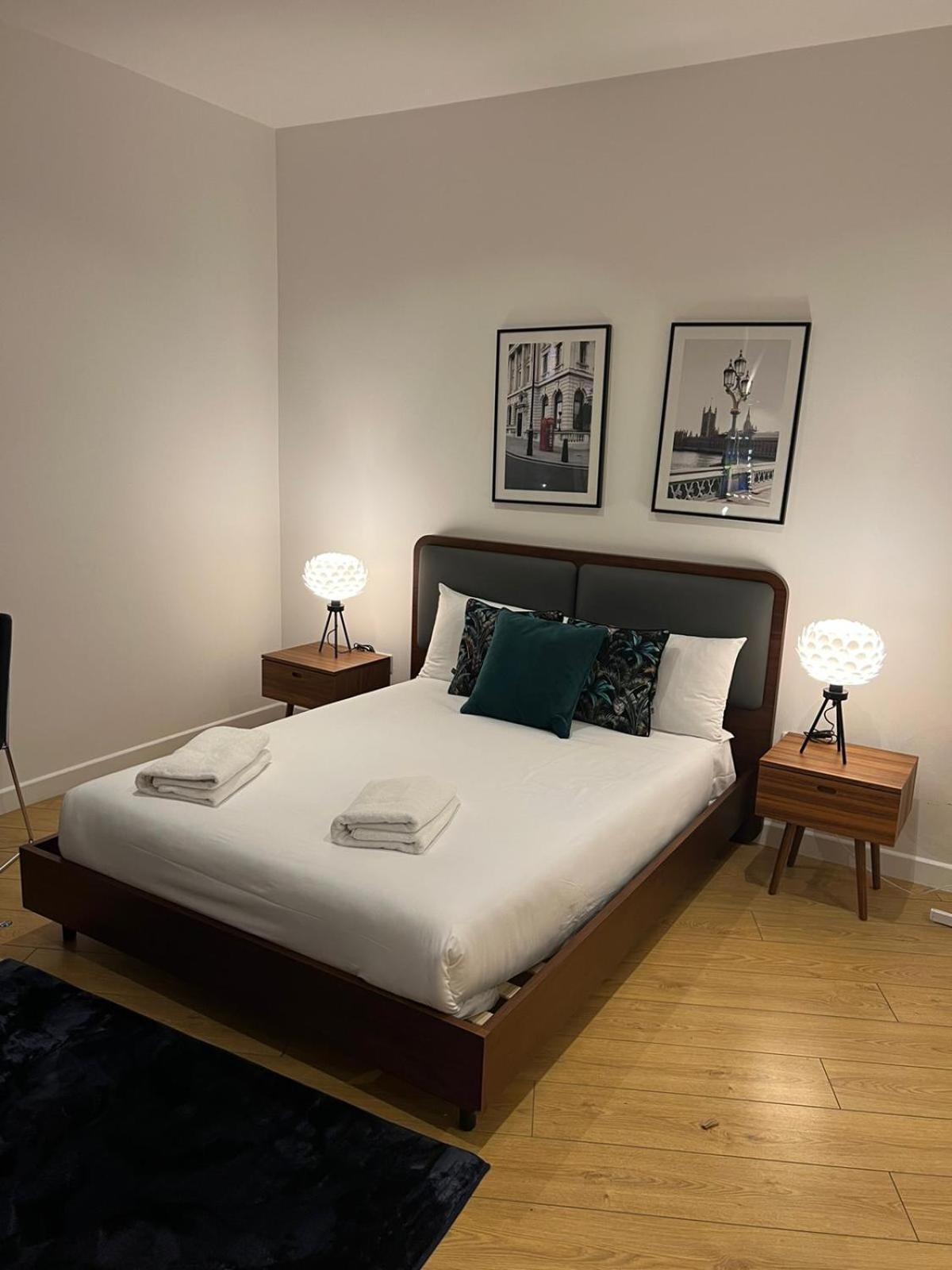 Tranquil 1 Bedroom Retreat In Piccadilly Vr4 London Eksteriør billede